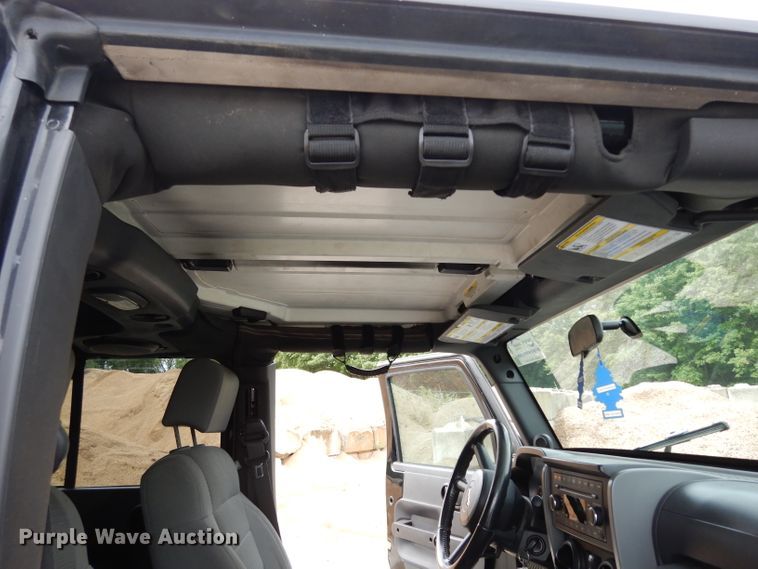 image for item DF4066 2007 Jeep Wrangler Sahara Rubicon Limited  SUV