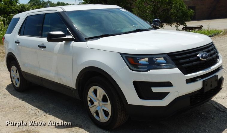 image for item DF4073 2016 Ford Explorer Police Interceptor  SUV
