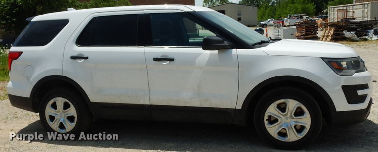 image for item DF4073 2016 Ford Explorer Police Interceptor  SUV