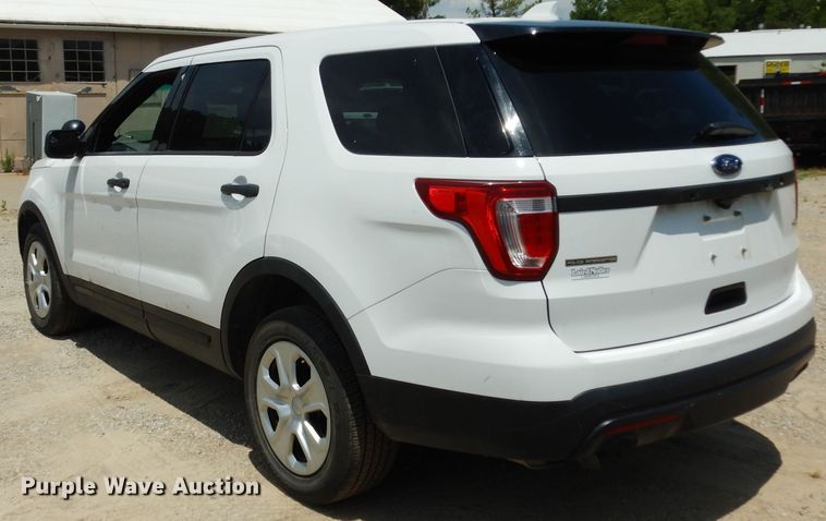 image for item DF4073 2016 Ford Explorer Police Interceptor  SUV