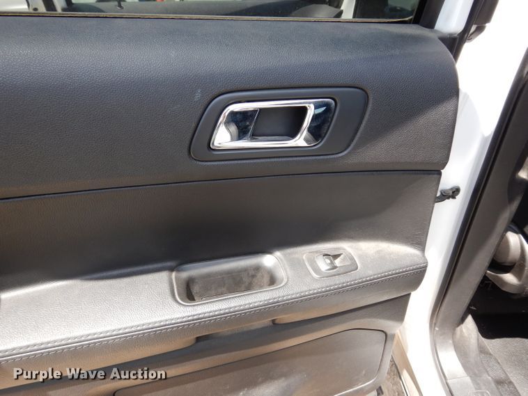 image for item DF4073 2016 Ford Explorer Police Interceptor  SUV