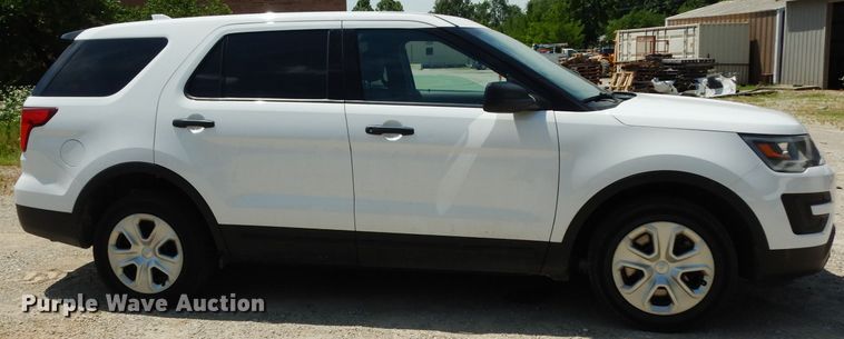 image for item DF4074 2017 Ford Explorer Police Interceptor  SUV