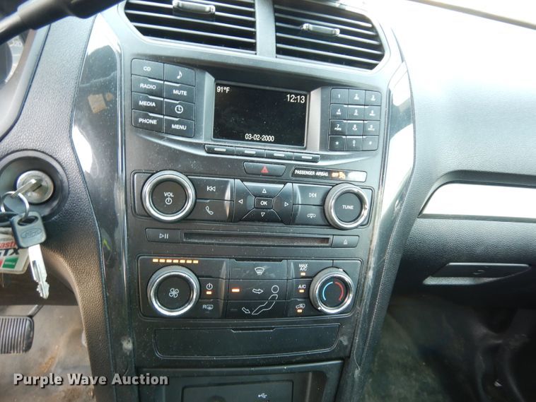 image for item DF4074 2017 Ford Explorer Police Interceptor  SUV