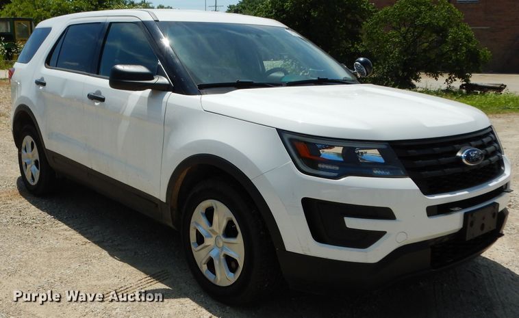 image for item DF4075 2016 Ford Explorer Police Interceptor  SUV