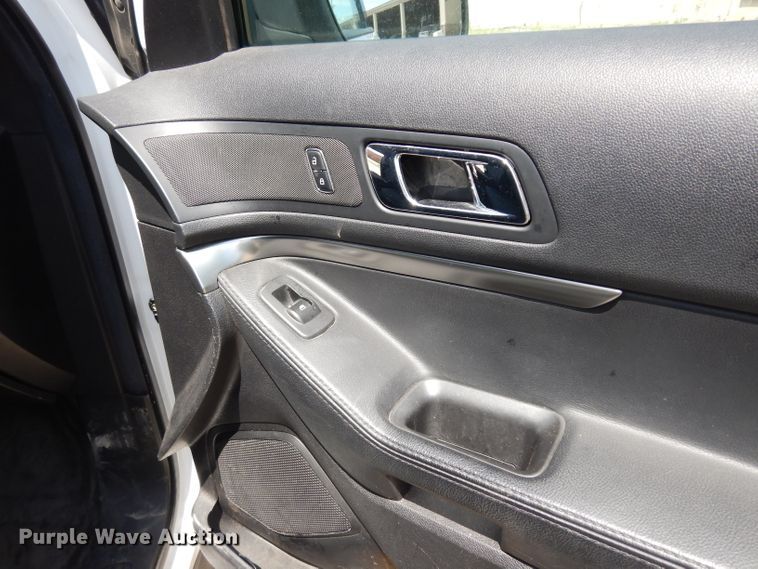 image for item DF4075 2016 Ford Explorer Police Interceptor  SUV