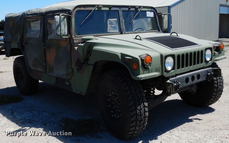 image for item DF4092 1989 Am General M998 Hummer  SUV