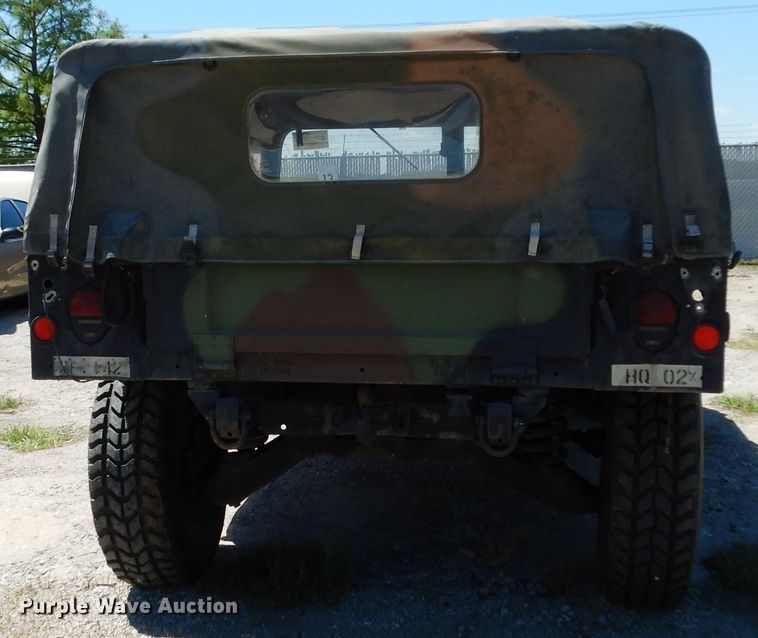 image for item DF4092 1989 Am General M998 Hummer  SUV