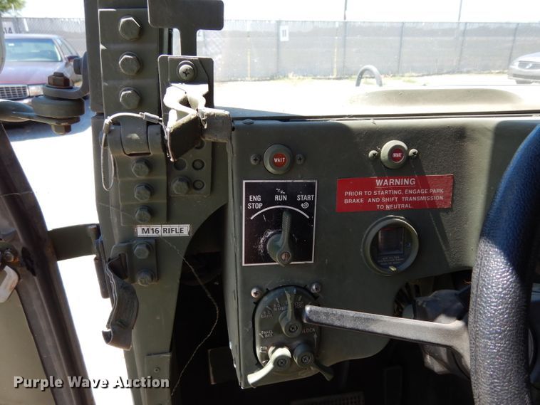 image for item DF4092 1989 Am General M998 Hummer  SUV