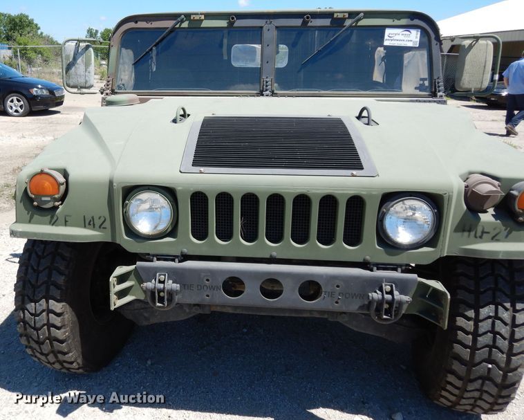 image for item DF4092 1989 Am General M998 Hummer  SUV