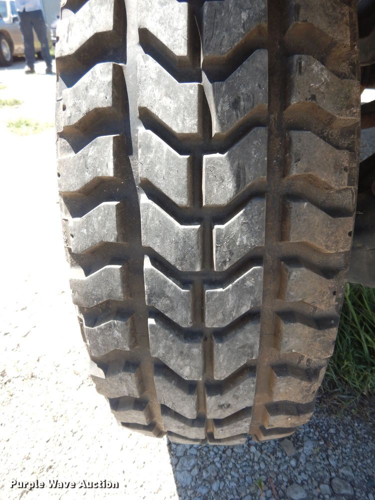 image for item DF4092 1989 Am General M998 Hummer  SUV