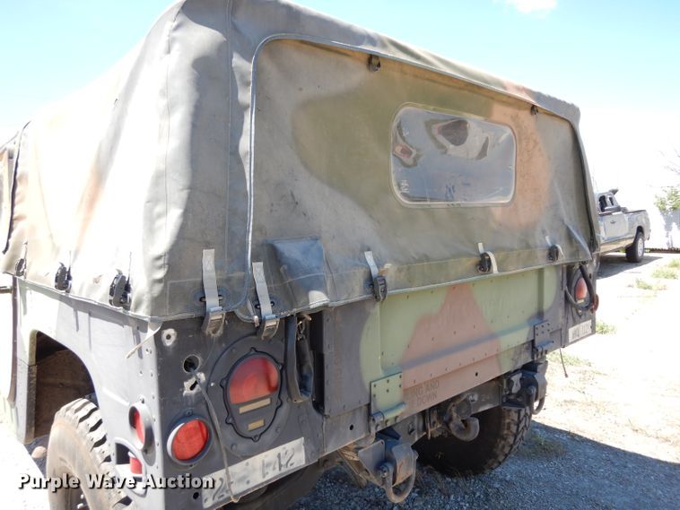 image for item DF4092 1989 Am General M998 Hummer  SUV