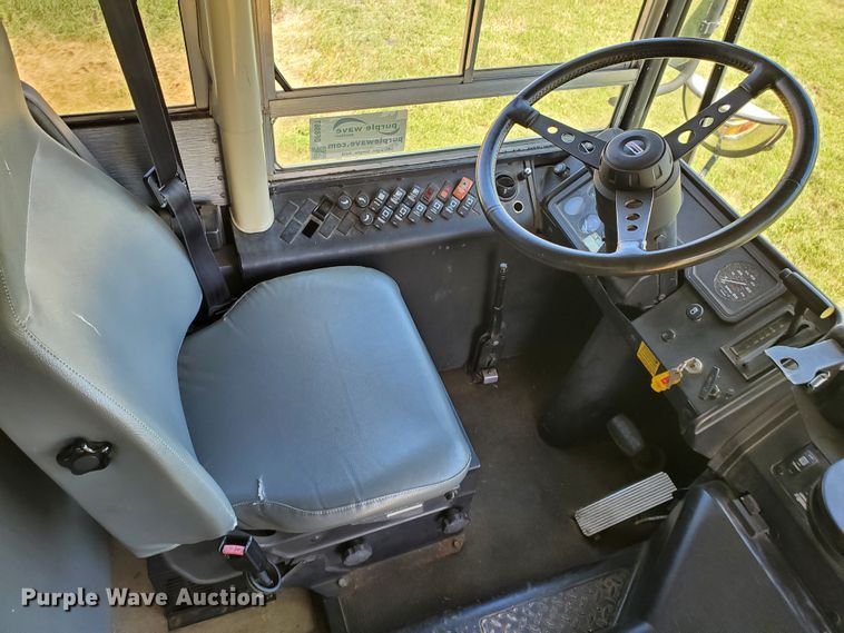 image for item DF8967 1997 Thomas Built Saf-T-Liner MVP EF  school bus