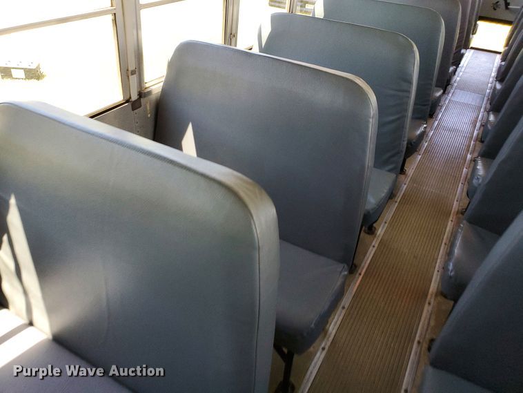 image for item DF8967 1997 Thomas Built Saf-T-Liner MVP EF  school bus