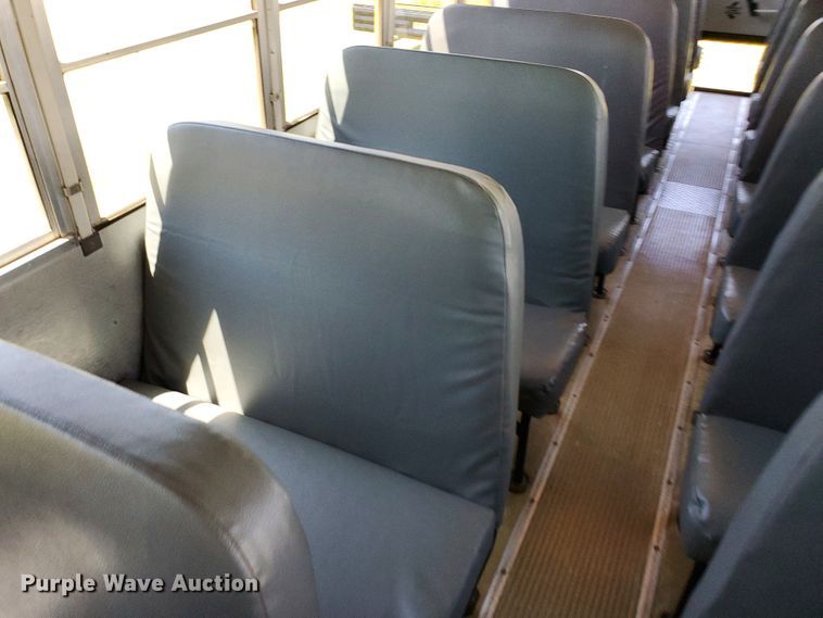 image for item DF8967 1997 Thomas Built Saf-T-Liner MVP EF  school bus