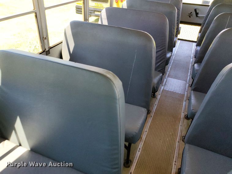 image for item DF8967 1997 Thomas Built Saf-T-Liner MVP EF  school bus