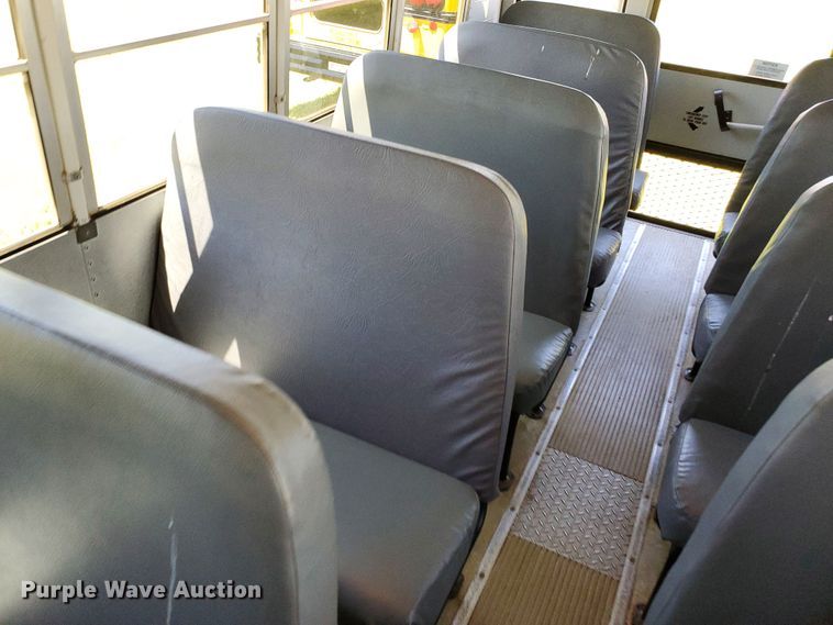 image for item DF8967 1997 Thomas Built Saf-T-Liner MVP EF  school bus