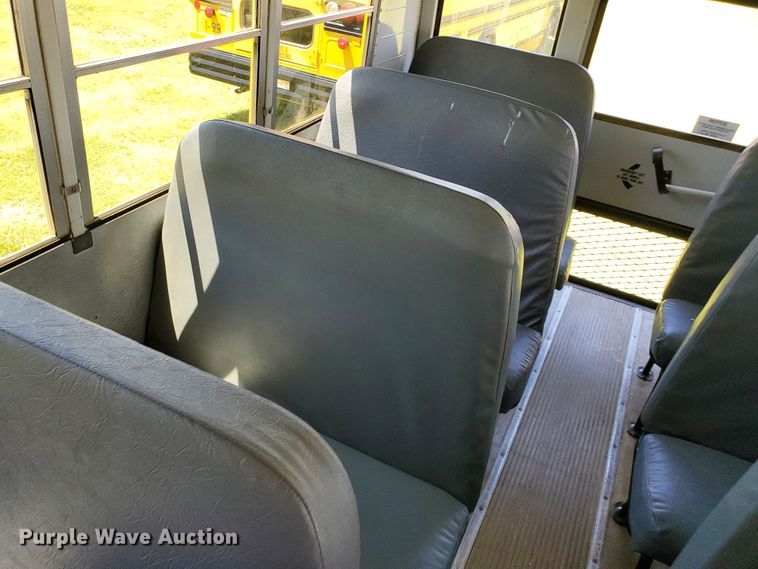 image for item DF8967 1997 Thomas Built Saf-T-Liner MVP EF  school bus