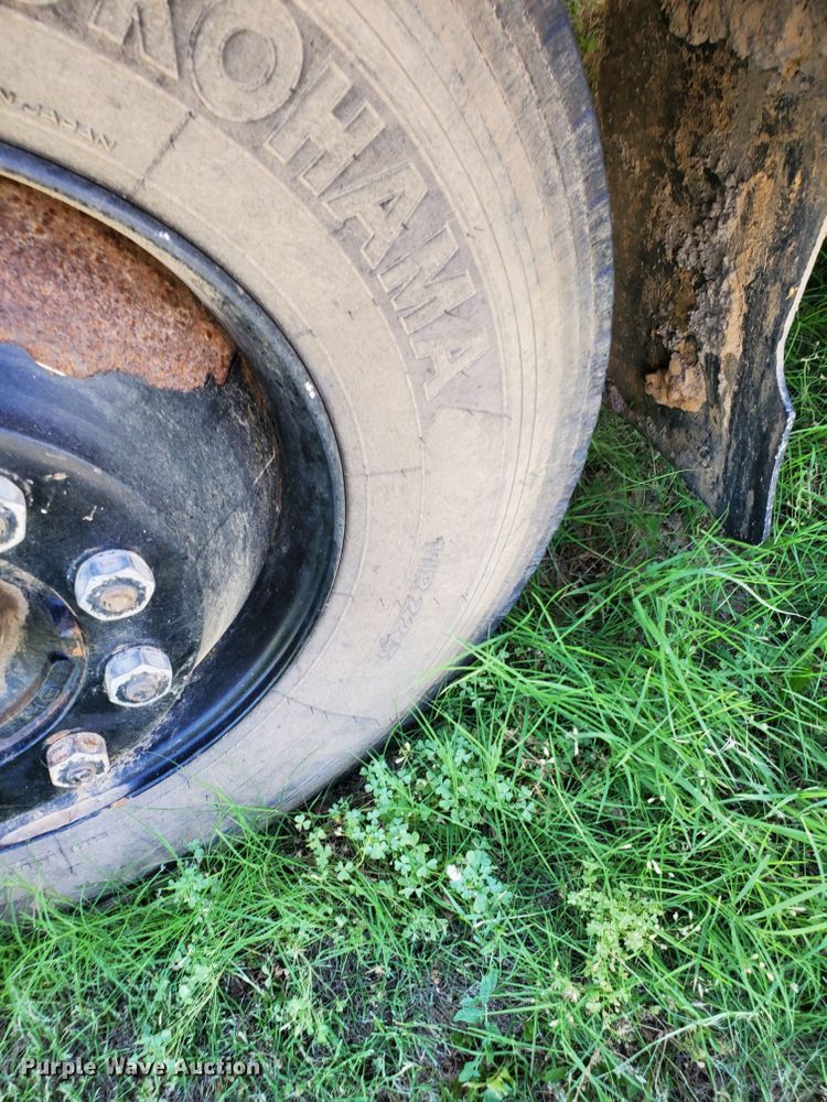 image for item DF8967 1997 Thomas Built Saf-T-Liner MVP EF  school bus