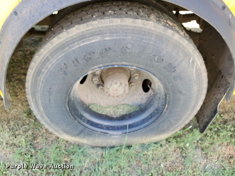 image for item DF8967 1997 Thomas Built Saf-T-Liner MVP EF  school bus