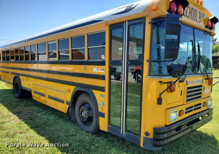 image for item DF8968 2000 Blue Bird TC2000  school bus