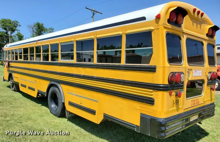 image for item DF8968 2000 Blue Bird TC2000  school bus