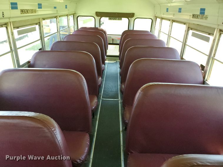 image for item DF8968 2000 Blue Bird TC2000  school bus