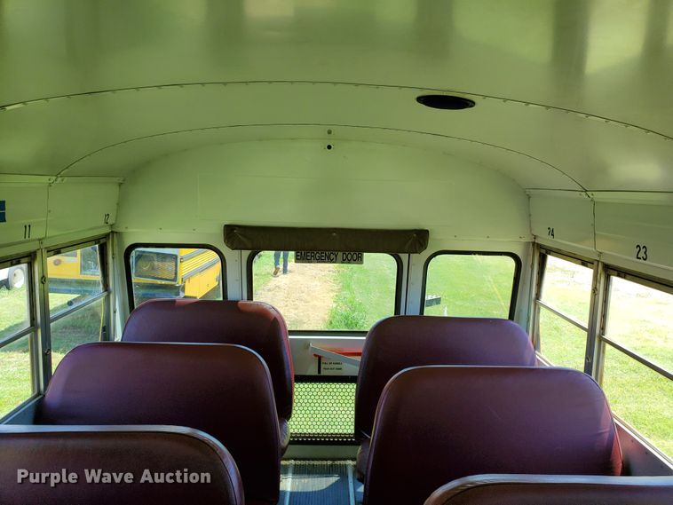 image for item DF8968 2000 Blue Bird TC2000  school bus