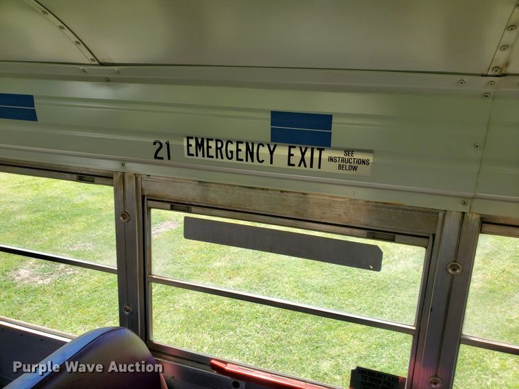 image for item DF8968 2000 Blue Bird TC2000  school bus