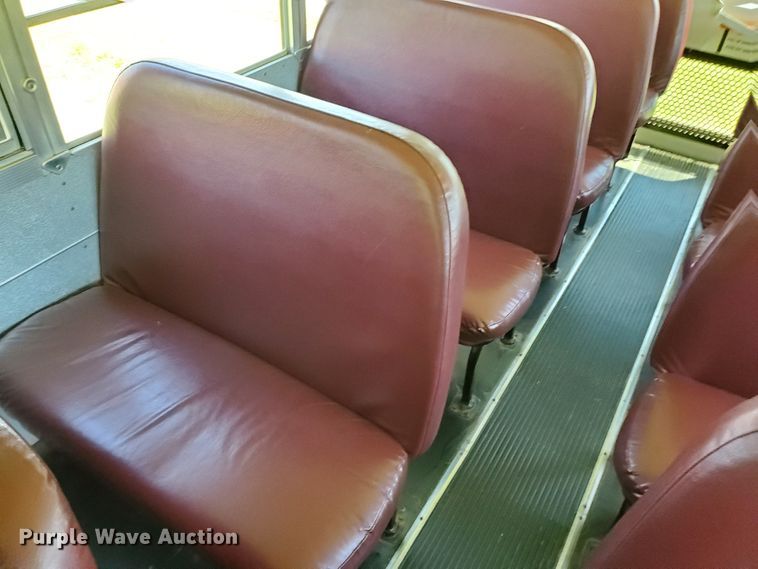 image for item DF8968 2000 Blue Bird TC2000  school bus