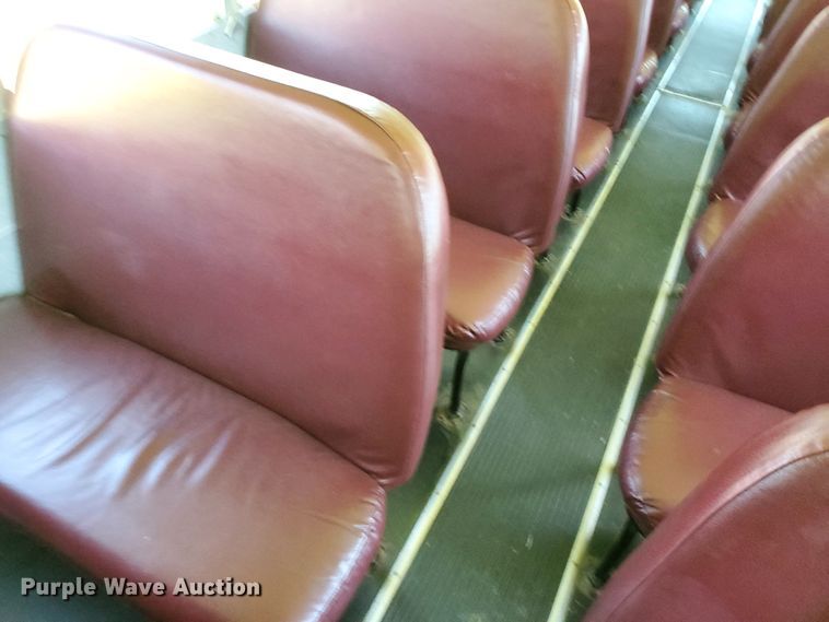 image for item DF8968 2000 Blue Bird TC2000  school bus