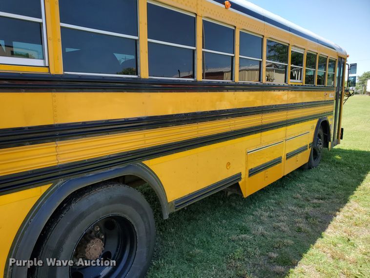 image for item DF8968 2000 Blue Bird TC2000  school bus