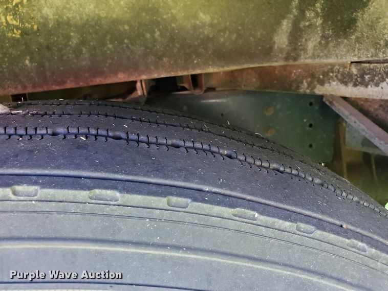 image for item DF8968 2000 Blue Bird TC2000  school bus