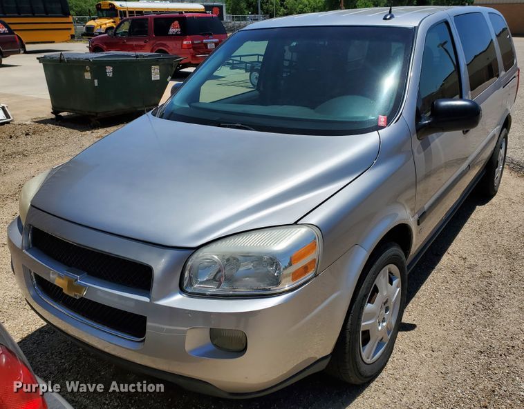 image for item DF8969 2006 Chevrolet Uplander  van