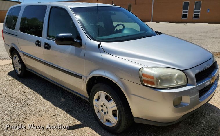 image for item DF8969 2006 Chevrolet Uplander  van