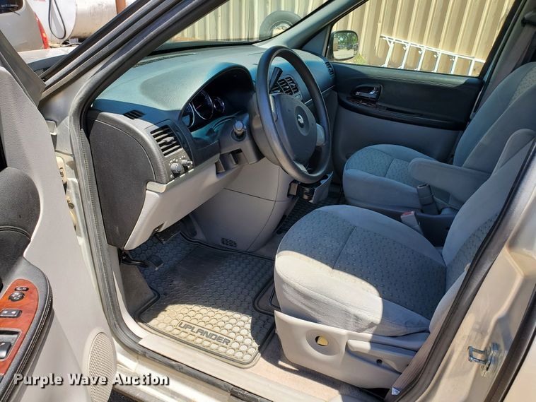 image for item DF8969 2006 Chevrolet Uplander  van