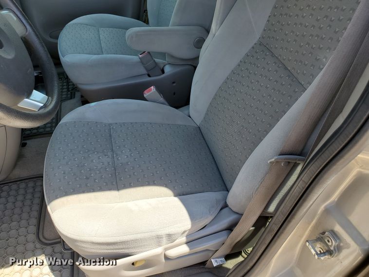 image for item DF8969 2006 Chevrolet Uplander  van