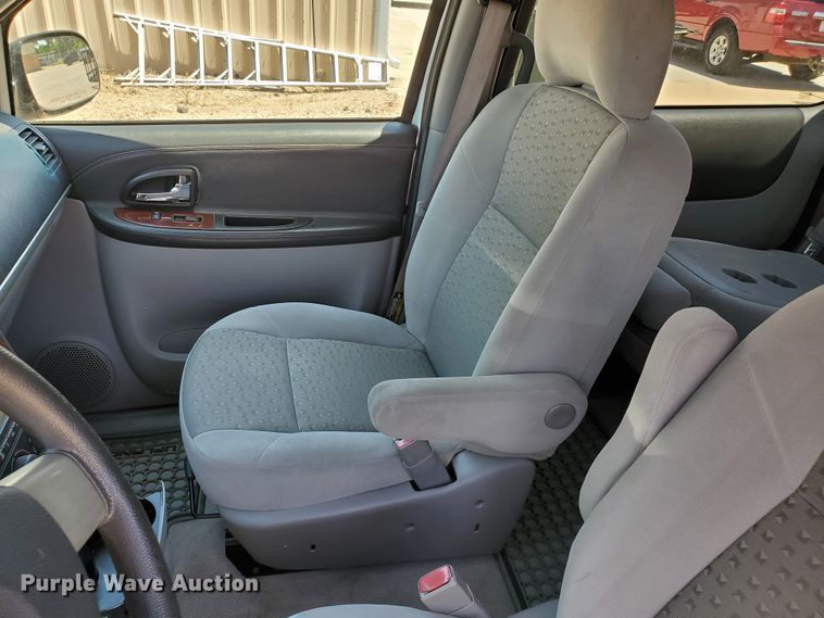 image for item DF8969 2006 Chevrolet Uplander  van