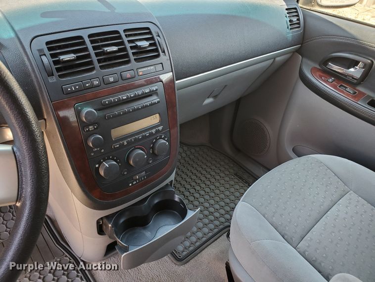 image for item DF8969 2006 Chevrolet Uplander  van