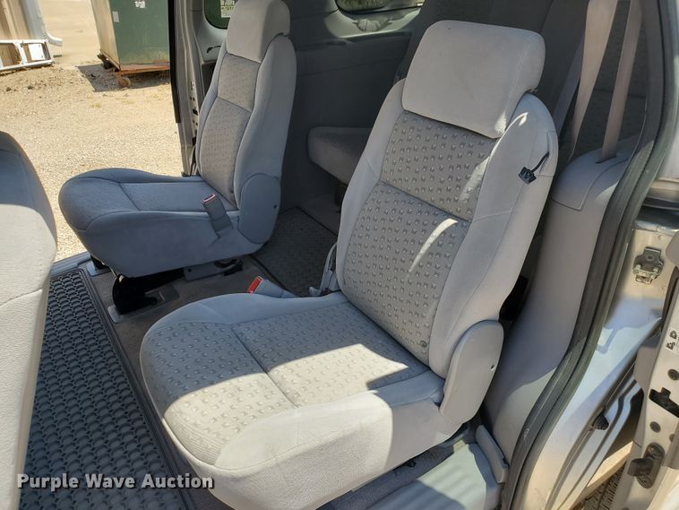 image for item DF8969 2006 Chevrolet Uplander  van