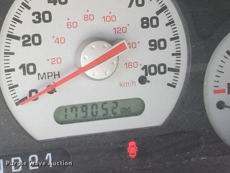 image for item DF8970 2002 Nissan Quest  van