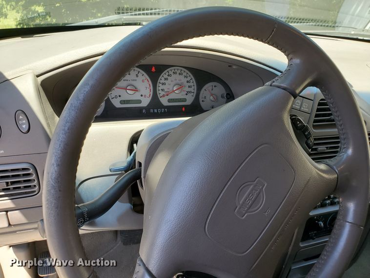 image for item DF8970 2002 Nissan Quest  van