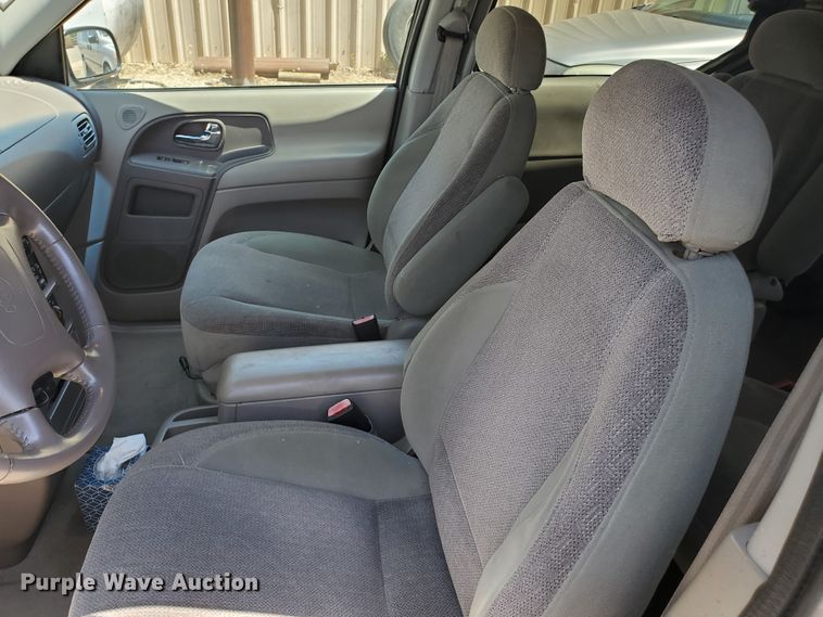 image for item DF8970 2002 Nissan Quest  van