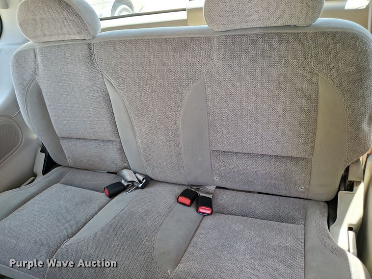 image for item DF8970 2002 Nissan Quest  van