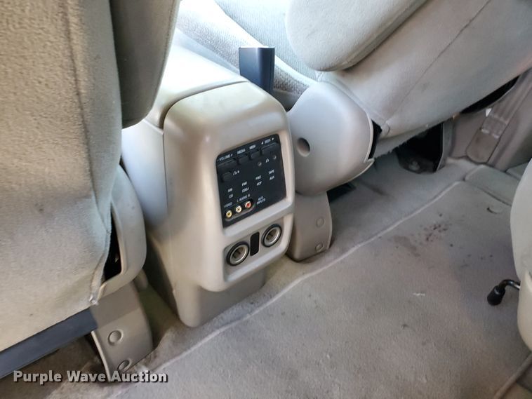 image for item DF8970 2002 Nissan Quest  van