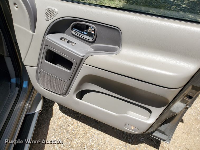 image for item DF8970 2002 Nissan Quest  van