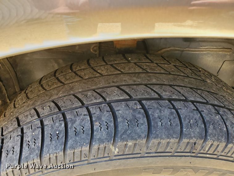 image for item DF8970 2002 Nissan Quest  van