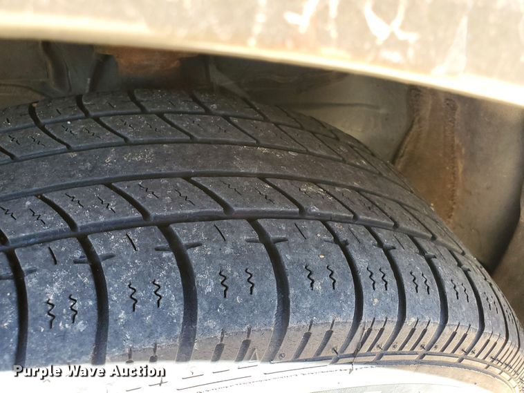 image for item DF8970 2002 Nissan Quest  van