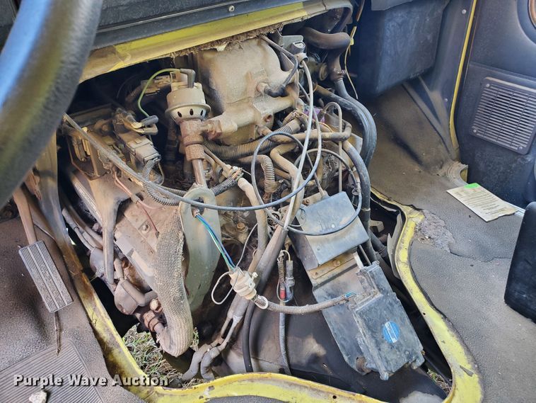 image for item DF8972 1989 Ford Econoline E350  box truck