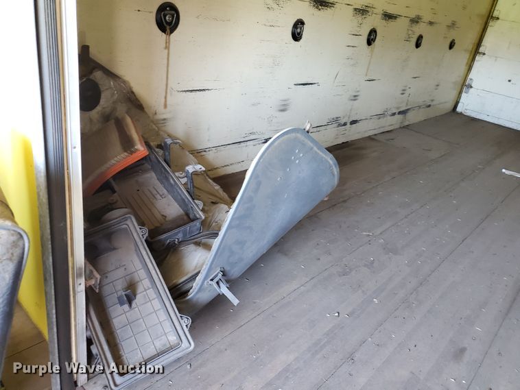 image for item DF8972 1989 Ford Econoline E350  box truck