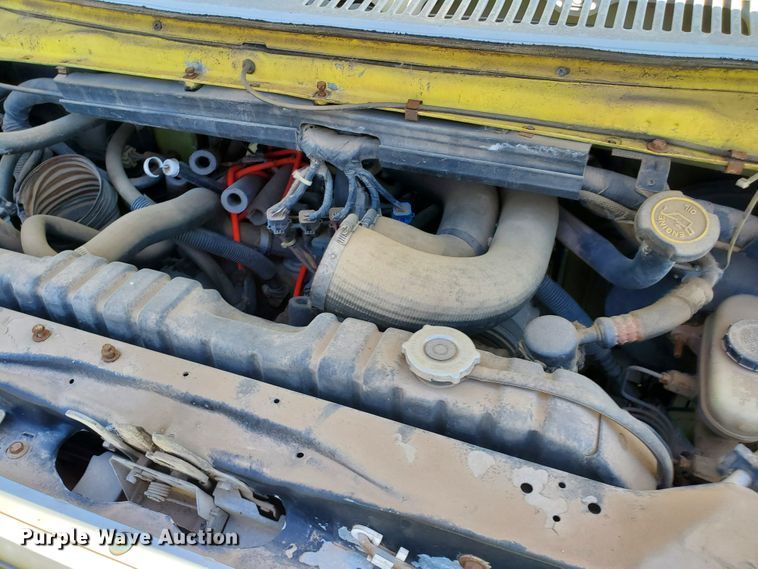 image for item DF8972 1989 Ford Econoline E350  box truck